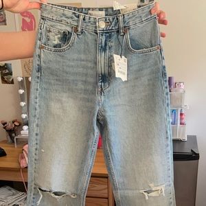 Zara Light Blue Wash High-Waisted Wide Leg Distressed Jeans - Size 4